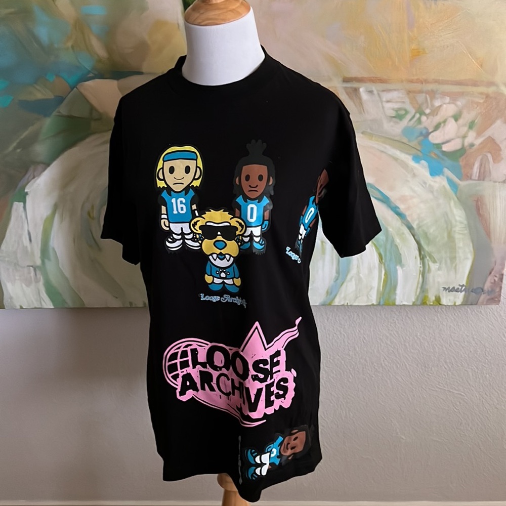 Loose Archives Jacksonville Jaguars Graphic Tshirt size medium Trevor Lawrence